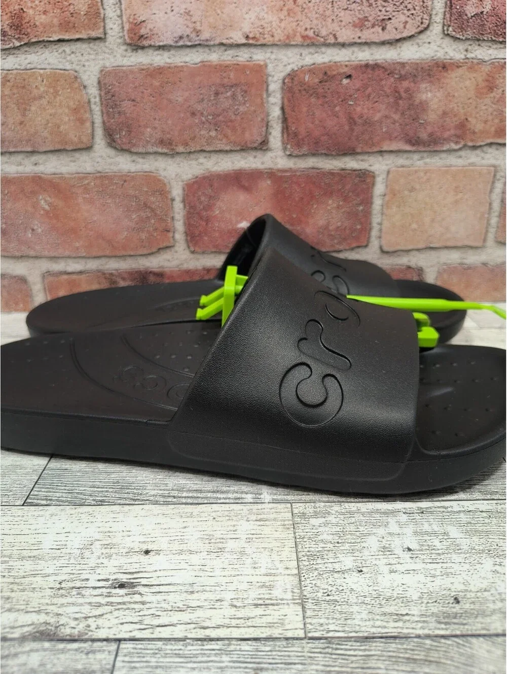 Crocs Essentials Slide Men's 8 Women's 10 Black Comfort 210088-001 NWT